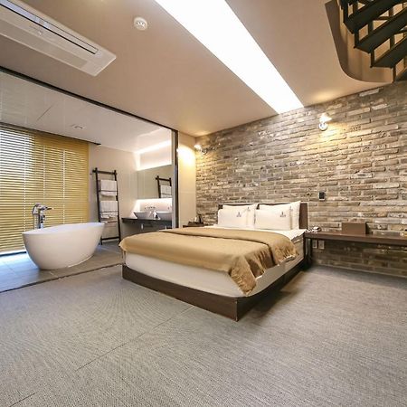 Louis Boutique Hotel Changwon Luaran gambar
