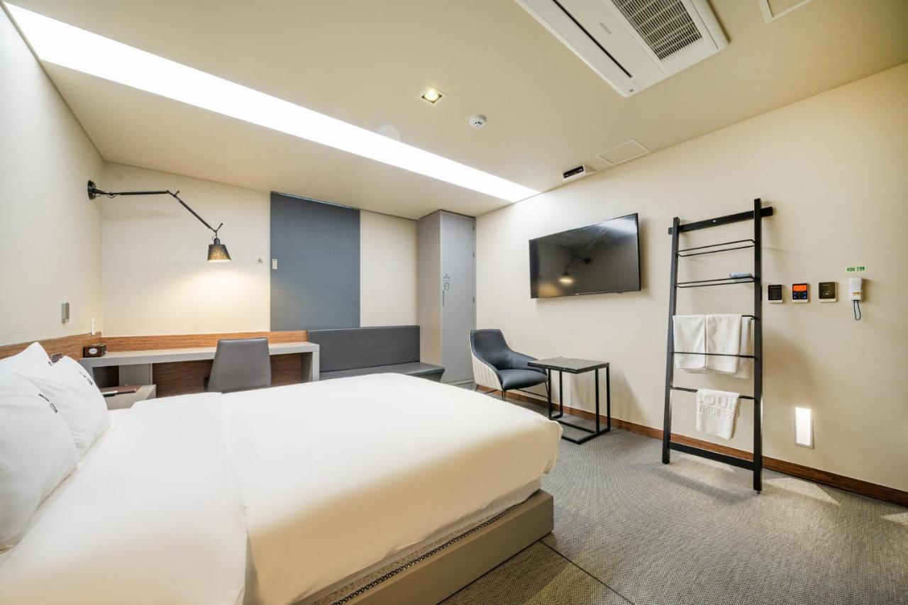 Louis Boutique Hotel Changwon Luaran gambar